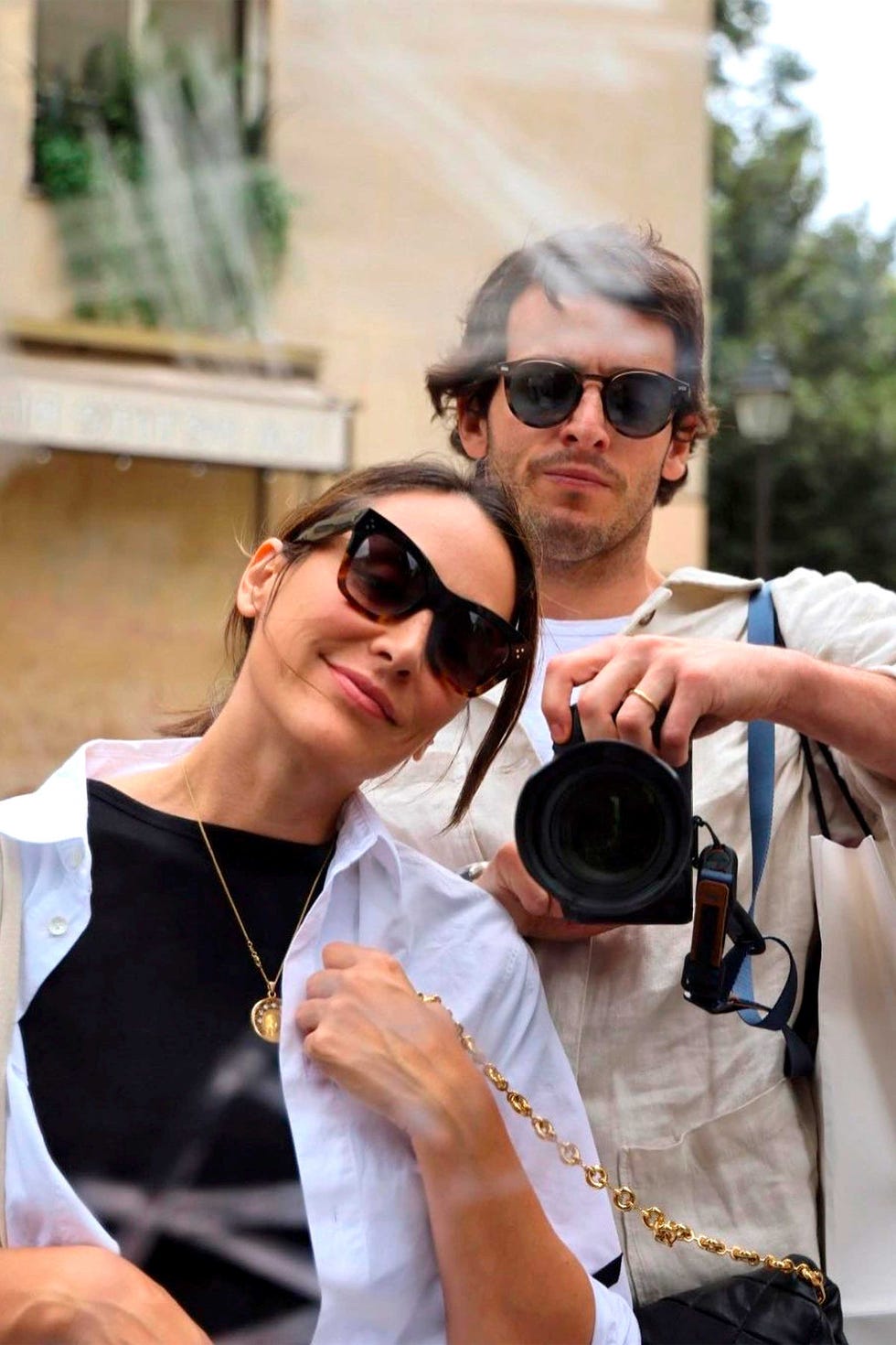 tamara falco e inigo onievacelbran su aniversario de boda en paris