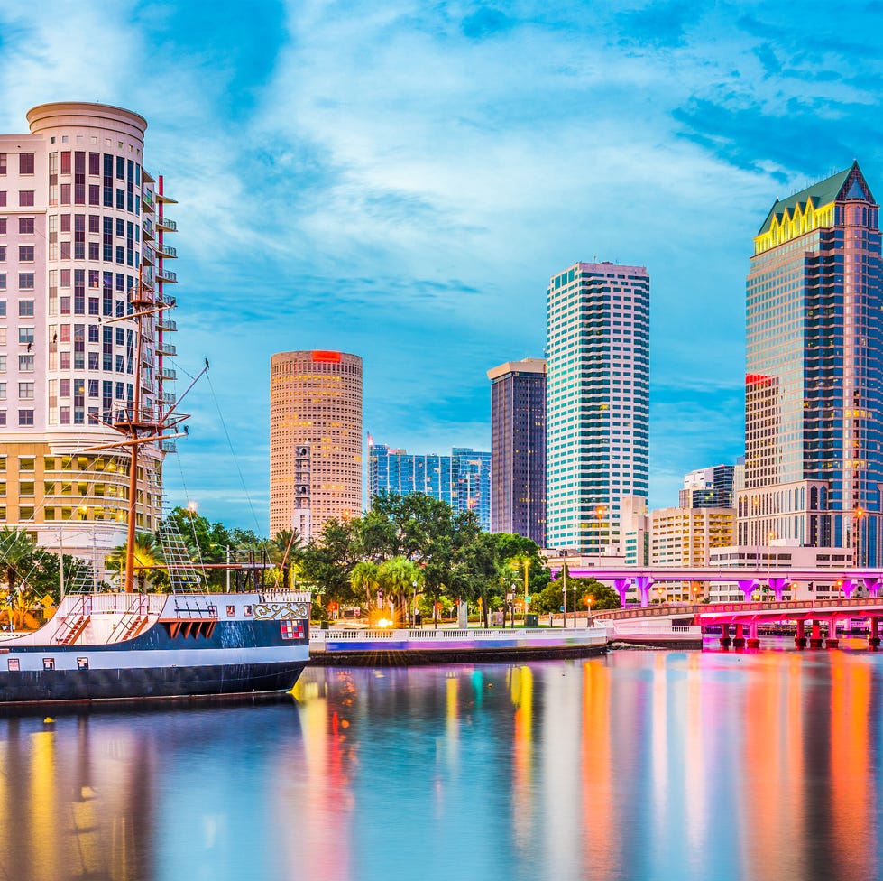 tampa florida skyline