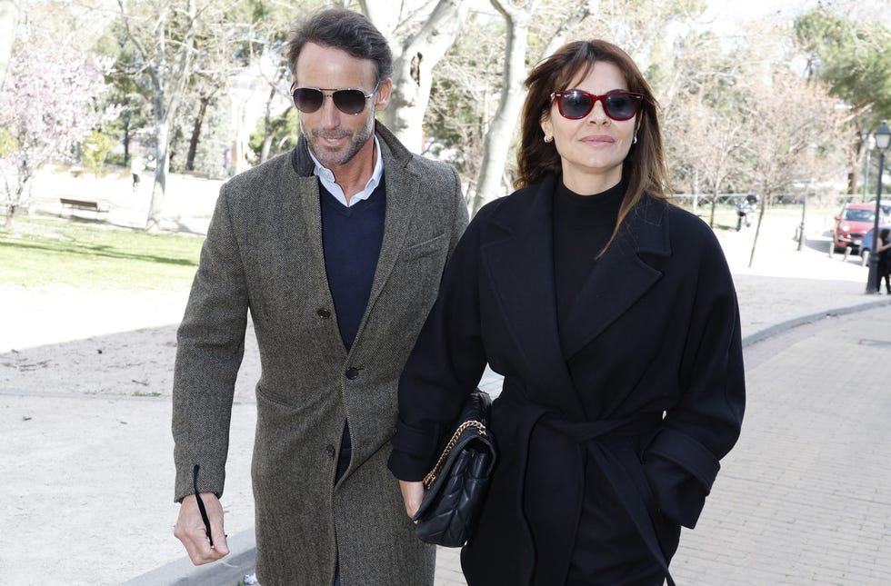 alvaro muñoz escassi,maria jose suarez in madrid 18 march 2023