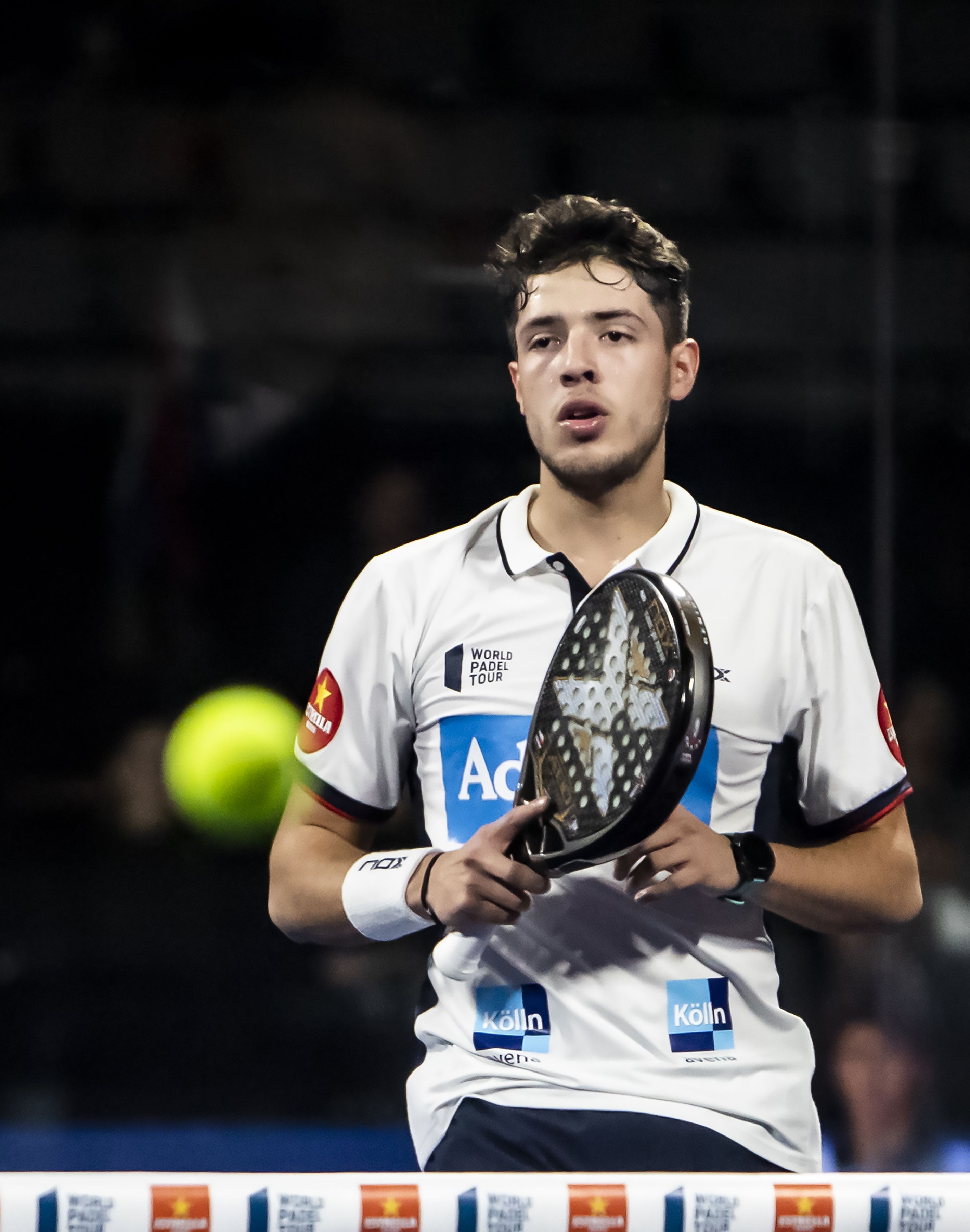 agustin-tapia_vienna-padel-open-2022_semifinales_gp1_6599-scaled.jpg