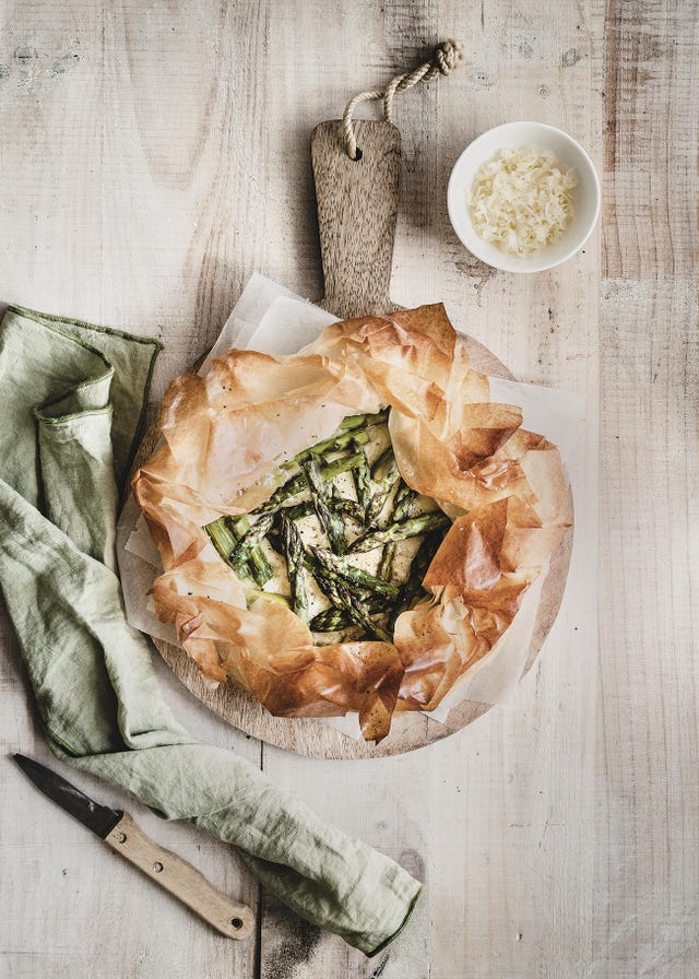 tarta de espárragos con pasta filo