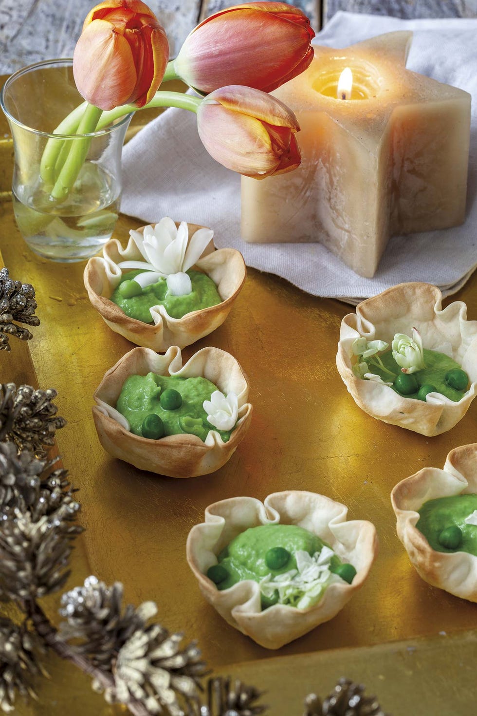 Aperitivos de Navidad: Tartaletas de guisantes y hierbabuena tartaletas de guisantes y hierbabuena