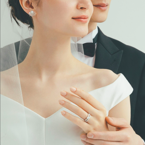 溫柔感日系婚戒提案！精緻浪漫的日本婚戒品牌推薦