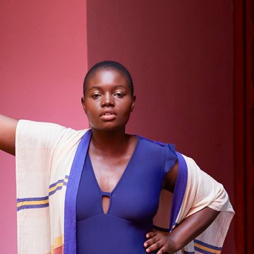 tash-ncube-moda-curvy-tendenze-estate-2018-violeta-mango