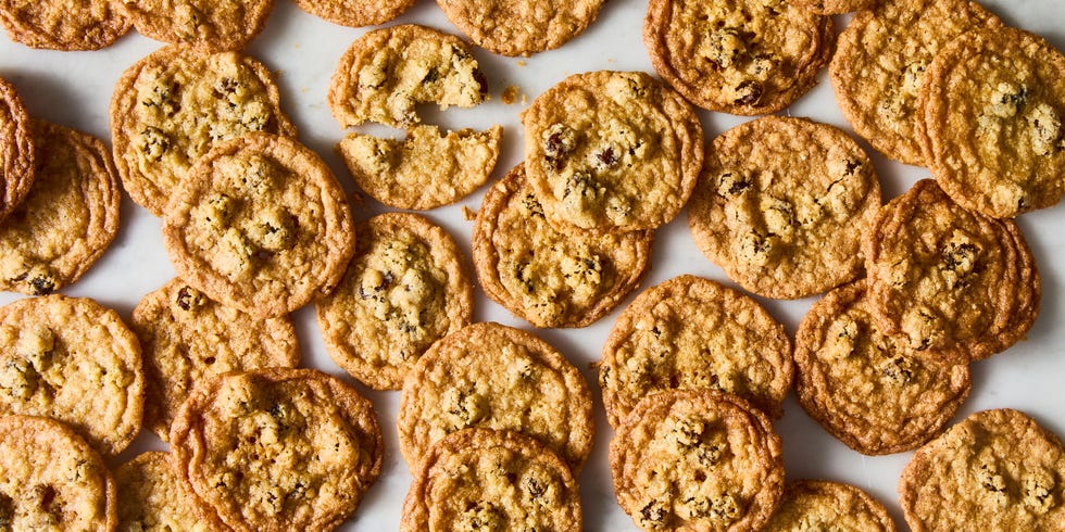 crispy and thin oatmeal raisin cookies
