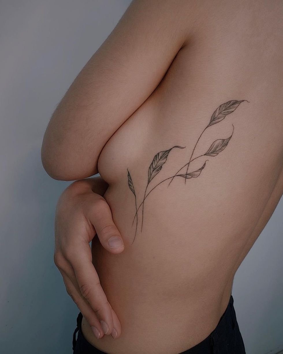 50 tatuajes de flores bonitos y originales para mujer