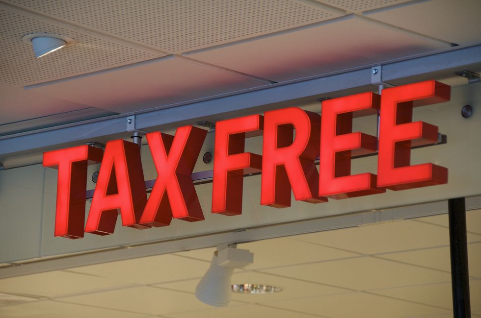 tax free sign at airport