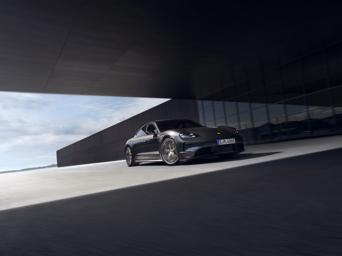 2026 Porsche Taycan Black Edition Includes a Big Battery