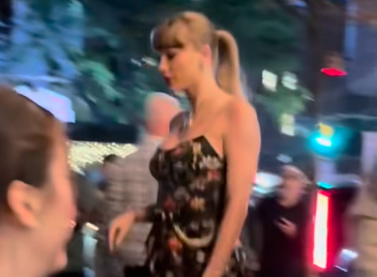 Taylor Swift'in Efsanevi Kariyer Evrimi için önizleme