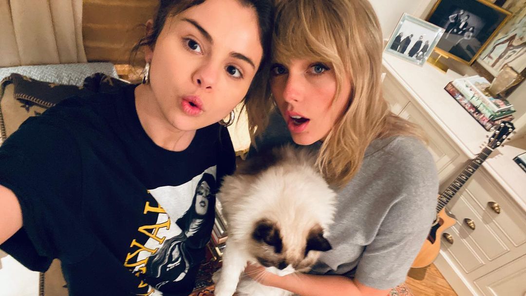 Taylor Swift Gets Cut In Selena Gomez' Instagram Unfollowing Spree: Photo  667053, Selena Gomez, Taylor Swift Pictures
