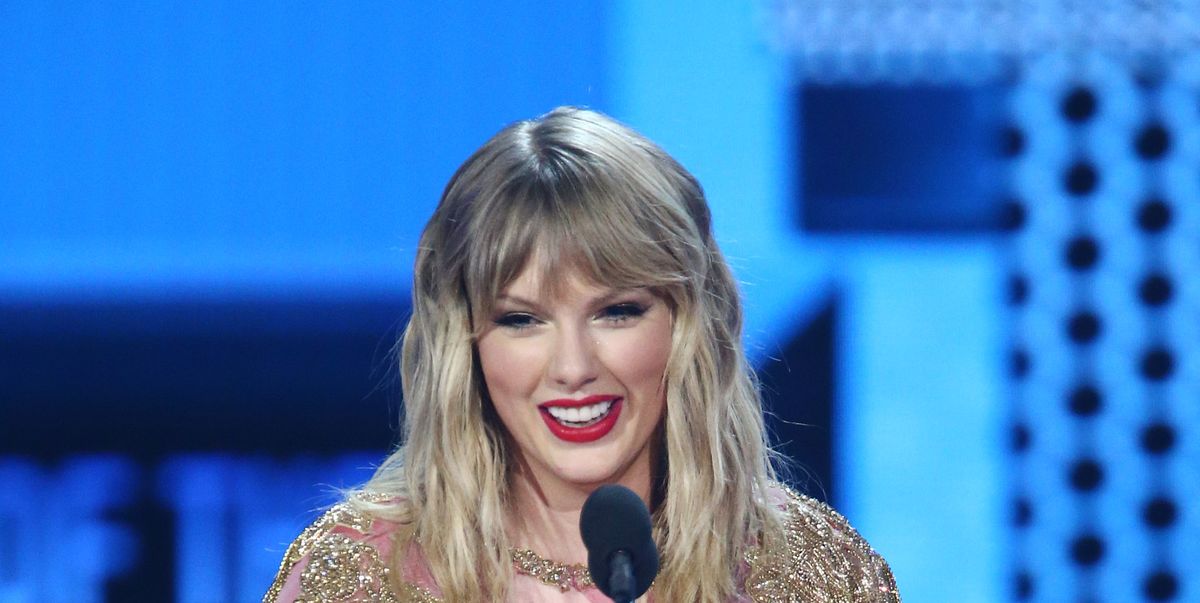 Read Taylor Swift's Full American Music Awards Speech
