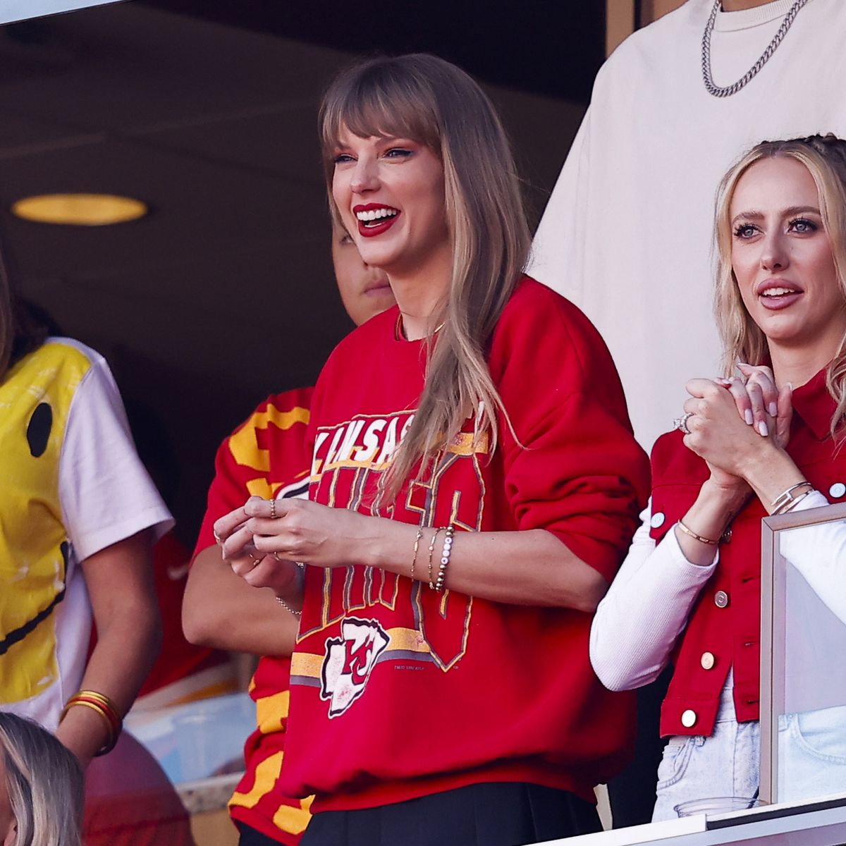 Taylor Swift's 4 Bracelets at Chiefs Game Have Sweet, Hidden