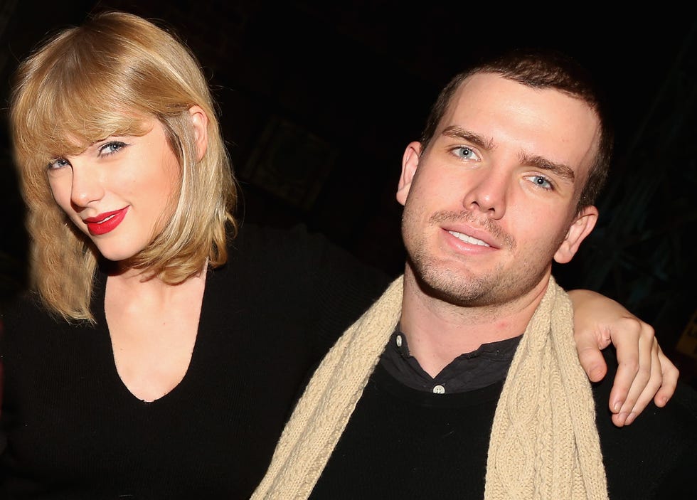 taylor swift visits broadway