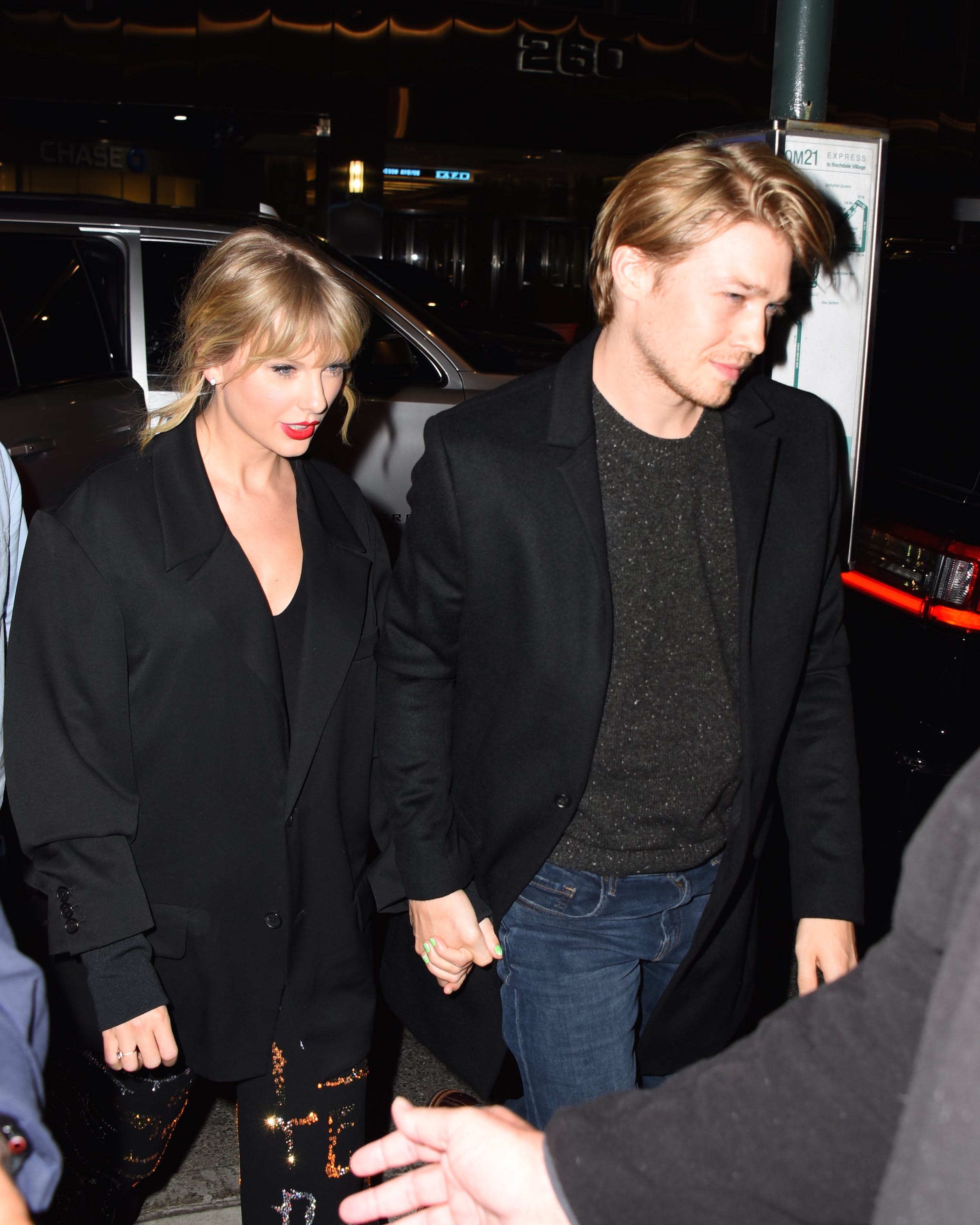 Replying to @kokotennis Taylor Swift & Joe Alwyn: Relationship