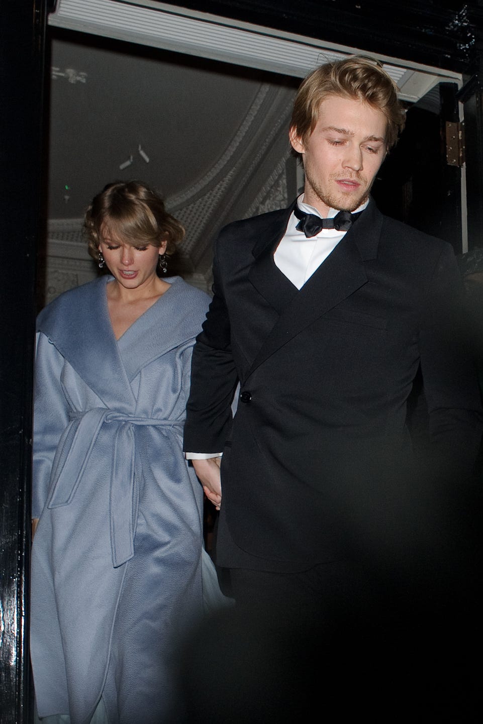 Joe Alwyn, Taylor Swift's boyfriend, says an open relationship would be  'exhausting