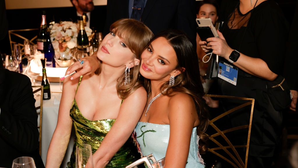 How Taylor Swift Reacted to Travis Kelce Joke at Golden Globes