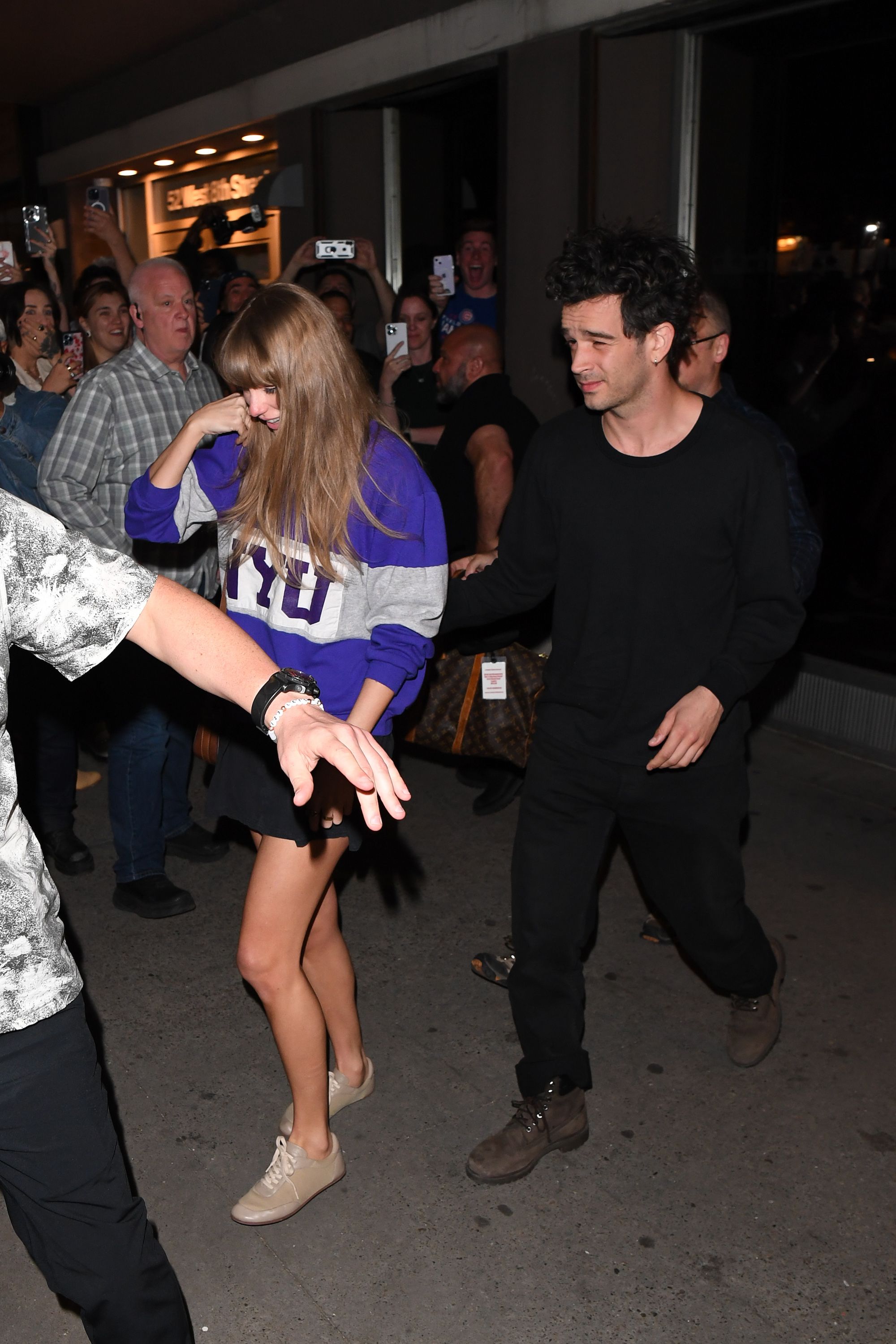 Taylor Swift And Matty Healy Were Photographed Leaving Party As Couple