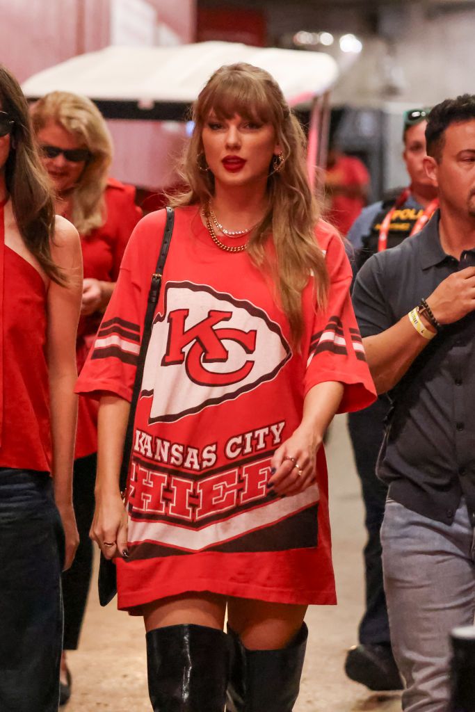 super bowl game day outfits