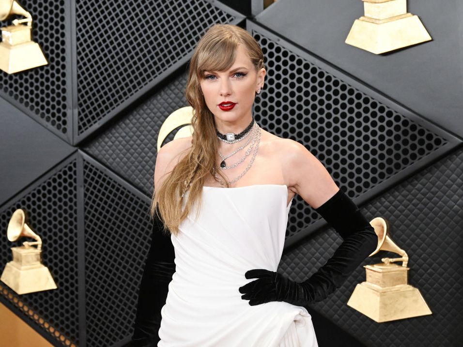 All the Easter Eggs in Taylor Swift's Grammys Outfit