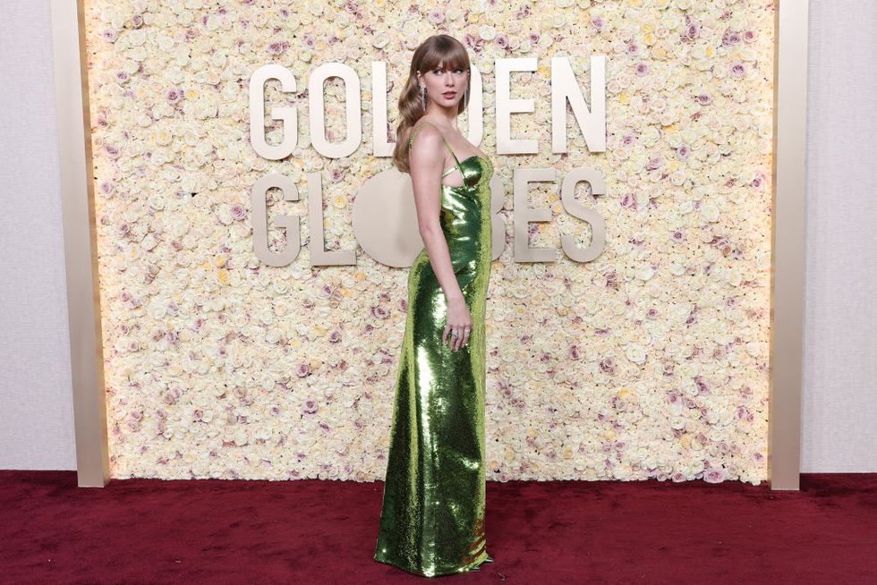 81st golden globe awards arrivals taylor swift in gucci