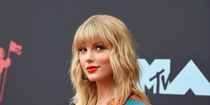 Famous Singer: Taylor Swift  Reading Passage, Coloring Page, and Word  Search