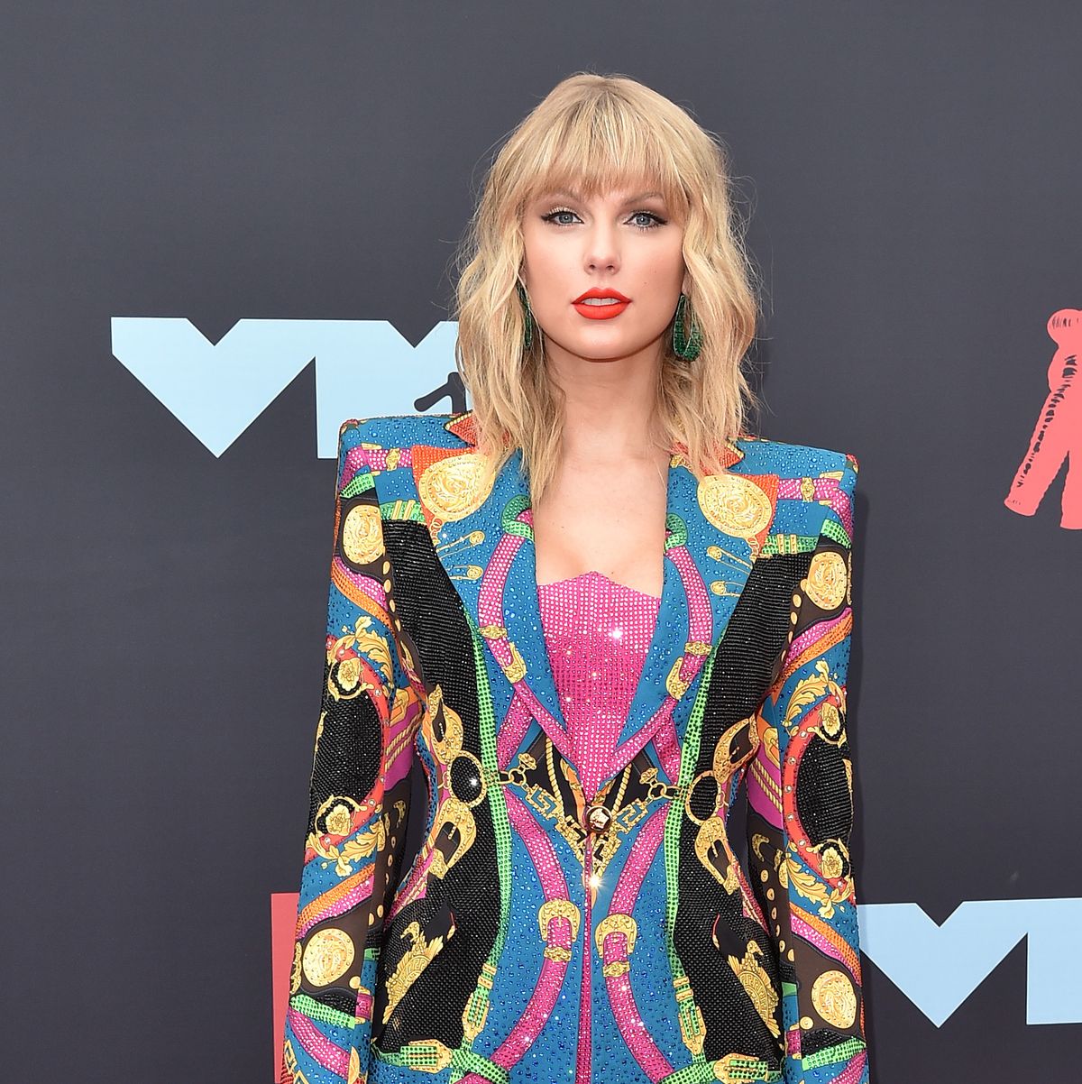 Man Arrested After Crashing Car Into Taylor Swift's NYC Building
