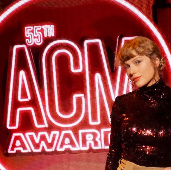 Celebrate Taylor Swift's 'Red' with a cocktail for every track on
