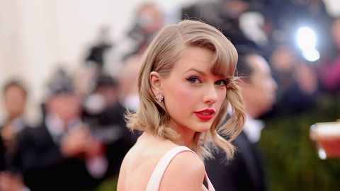 preview for Taylor Swift's Team Responds To Claims She Stole 'Folklore' Designs
