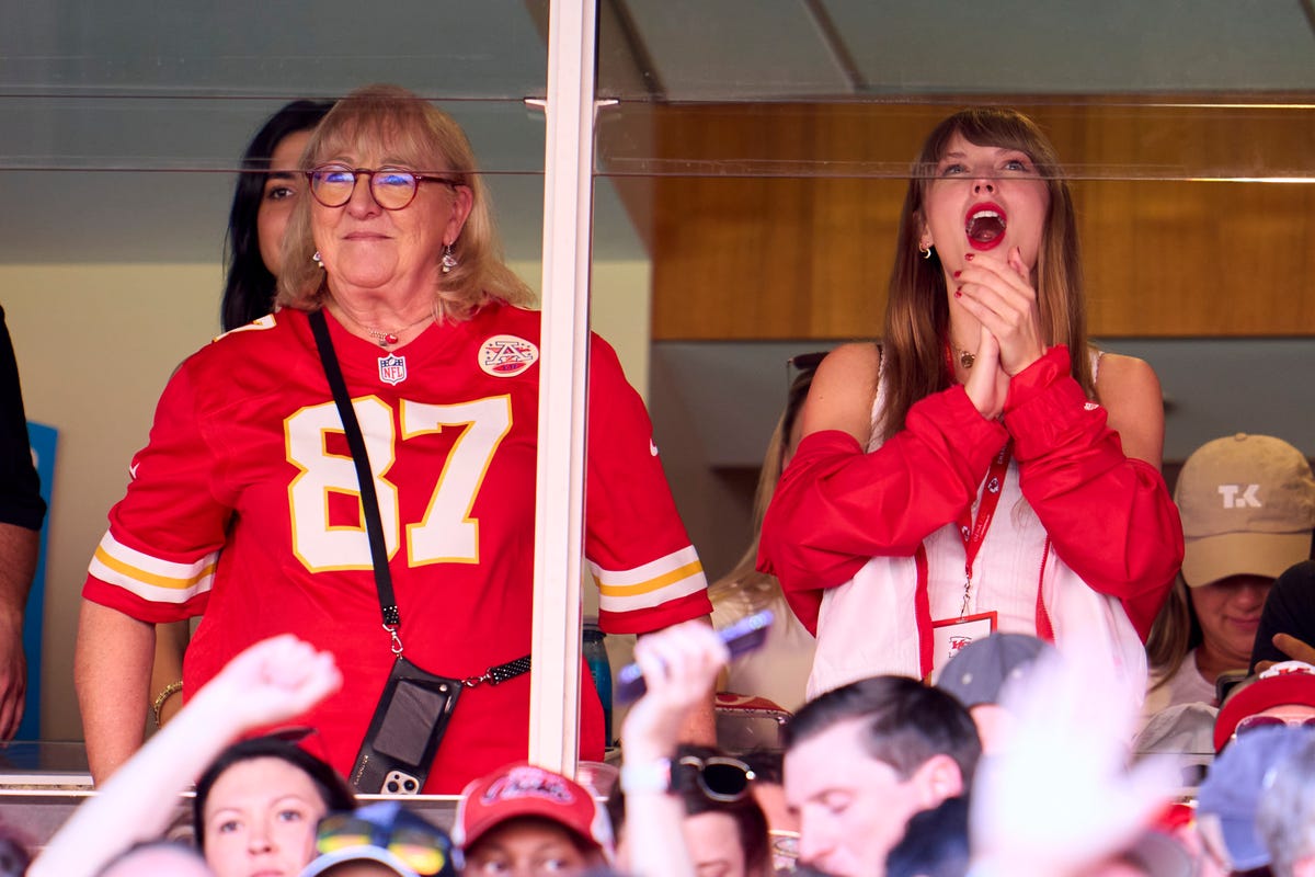 Who is Donna Kelce? Meet the mom behind Travis, Jason Kelce's historic  sibling Super Bowl