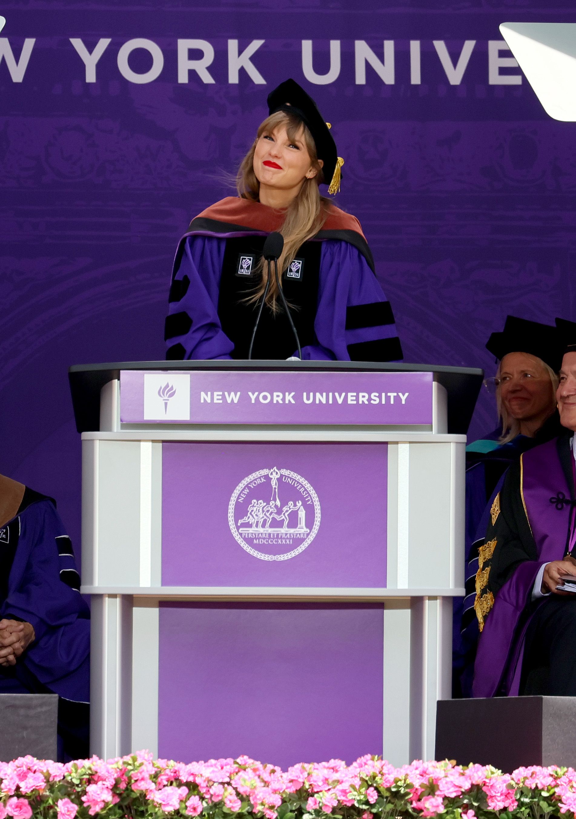 Did Taylor Swift Go To College Plus Her New Honorary Doctorate