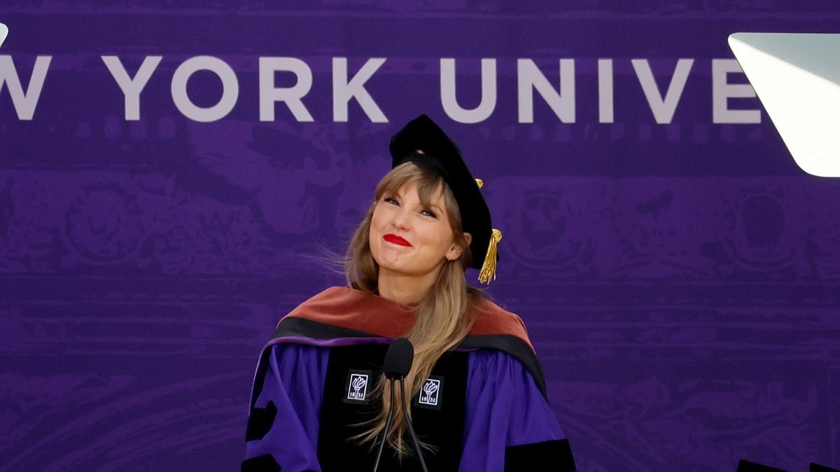 preview for Taylor Swift Is Going To Be A Doctor!