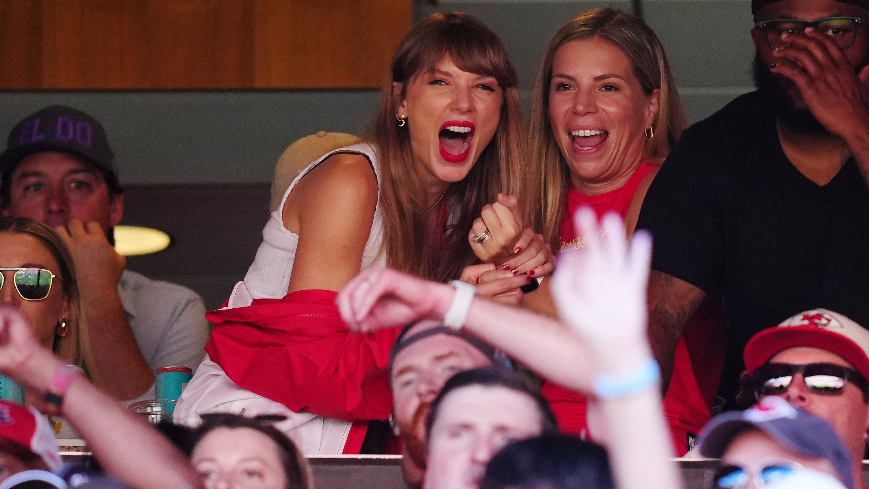 Taylor Swift and Travis Kelce Spotted Out at Dinner in Fan Video