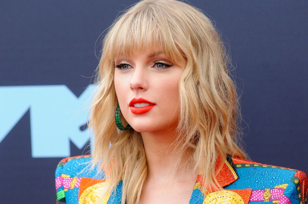 taylor swift attends the 2019 mtv video music video awards