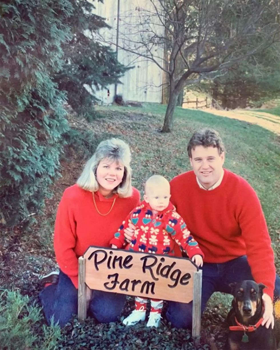 taylor swift parents christmas tree farm
