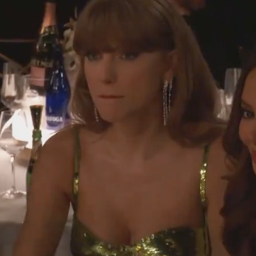 taylor swift was unimpressed by a joke about her during the golden globes