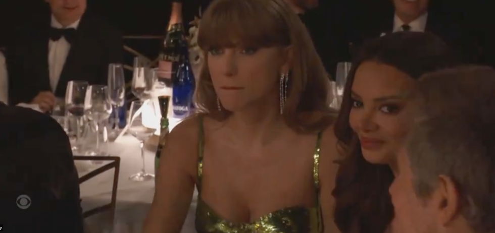 taylor swift was unimpressed by a joke about her during the golden globes