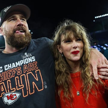 baltimore, maryland january 28 travis kelce 87 of the kansas city chiefs l celebrates with taylor swift after defeating the baltimore ravens in the afc championship game at mt bank stadium on january 28, 2024 in baltimore, maryland photo by patrick smithgetty images