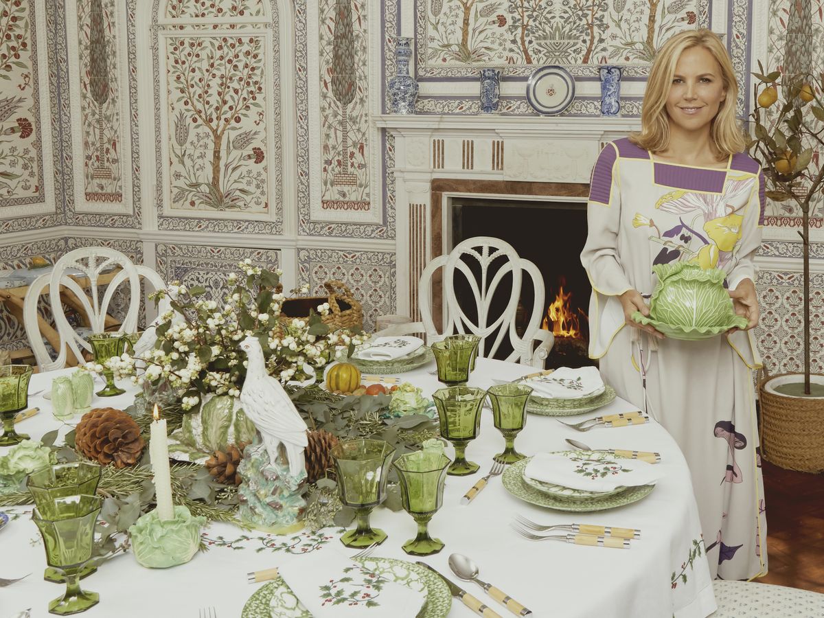 Christmas Decorating Tips from Tory Burch - Tory Burch Holiday Collection