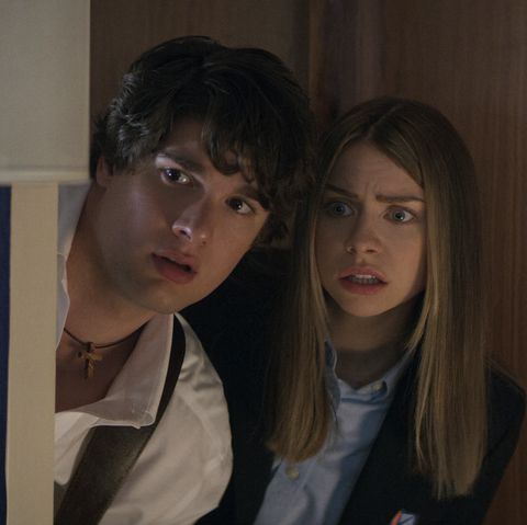 teenage bounty hunters l to r spencer house as luke creswell and maddie phillips as sterling wesley in episode 105 of teenage bounty hunters cr courtesy of netflix © 2020