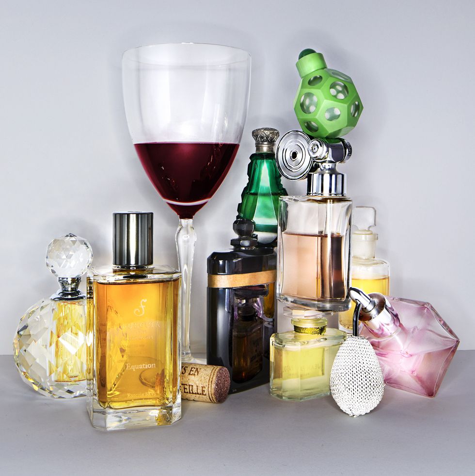 Glass bottle, Bottle, Perfume, Product, Still life photography, Alcohol, Liqueur, Drink, Still life, Drinkware, 