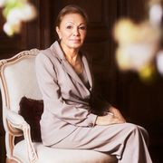 queen farah pahlavi of iran, at her home in paris in february 2022