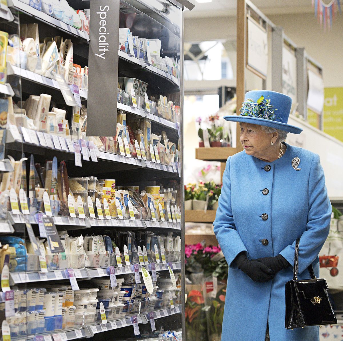 queen elizabeth at grocery store