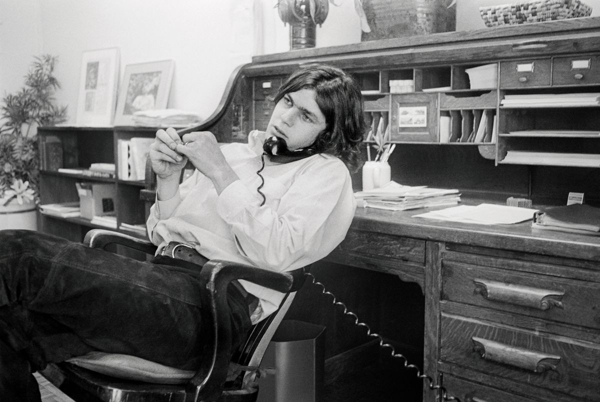 jann wenner age 24 in his rolling stone office