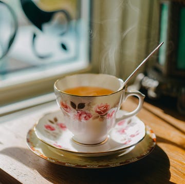 tea cup steaming