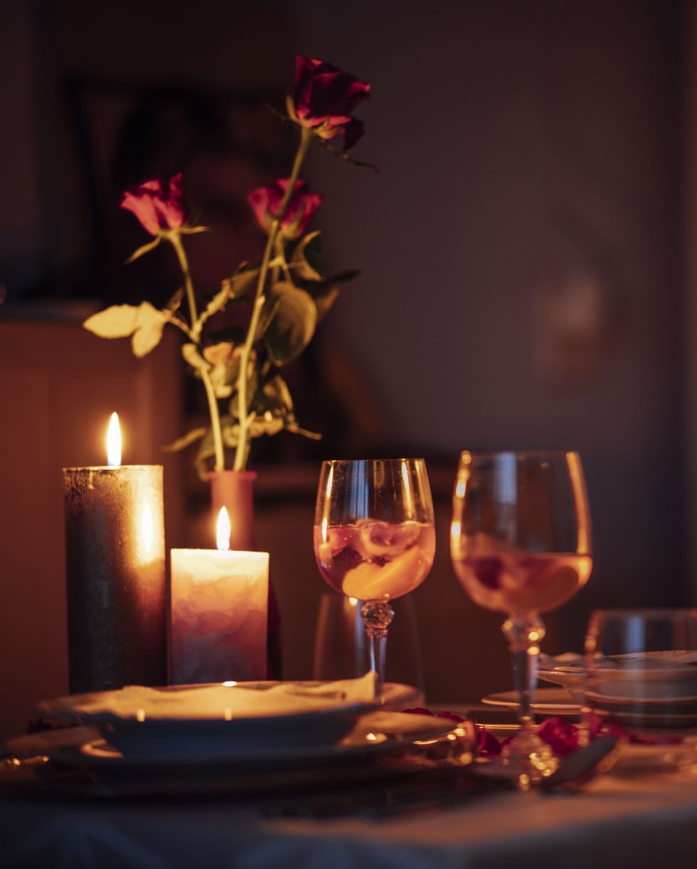 at home date night ideas recreate first date