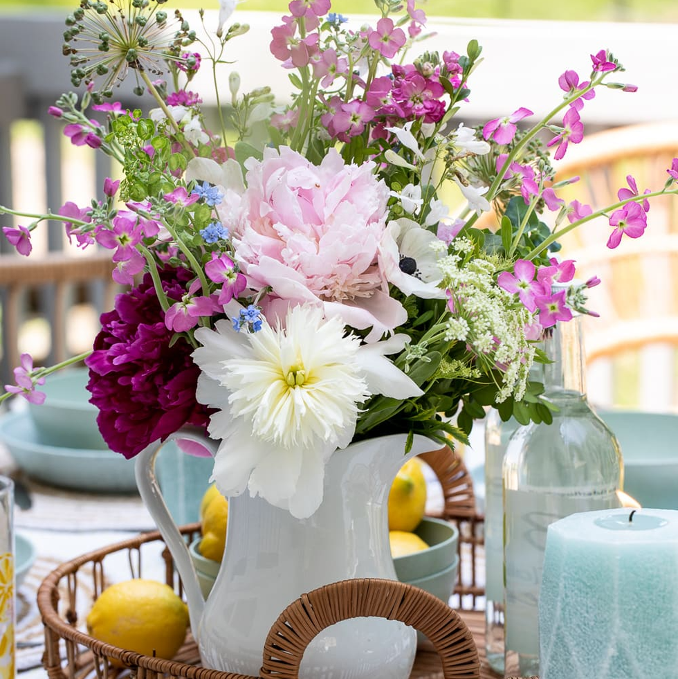 tea party ideas flower arrangement