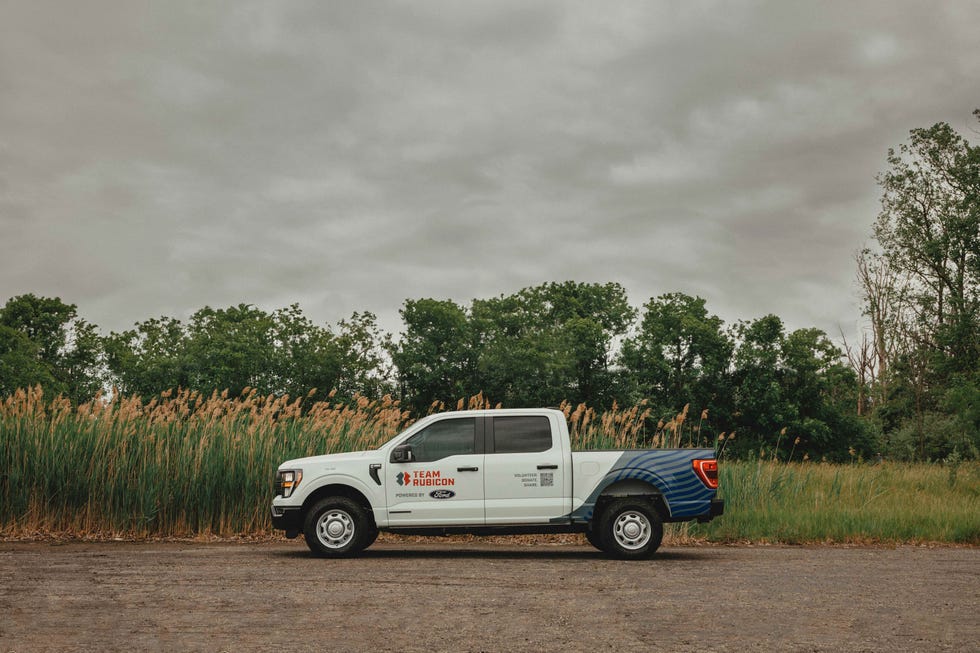 camions ford donnés à l'équipe rubicon