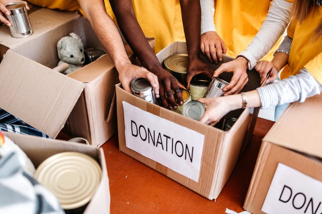 teamwork in homeless shelter