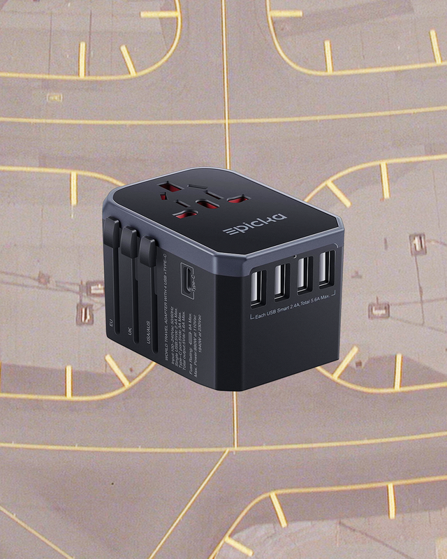 epicka universal travel adapter