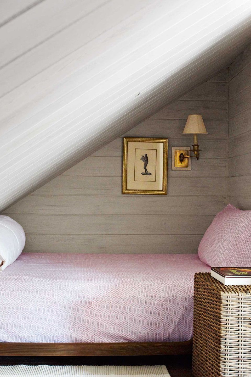 pink bed in alcove